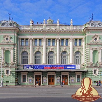 САНКТ-ПЕТЕРБУРГ В ИЮЛЕ